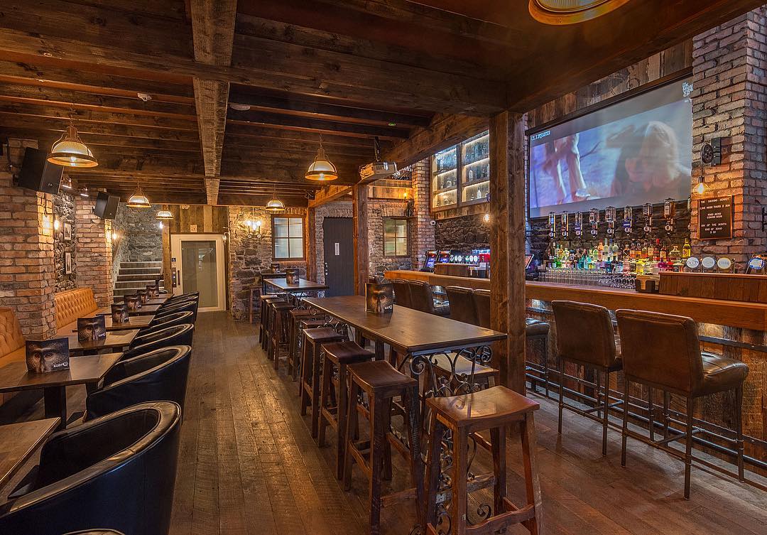 The Smoking Monkey Bar & Grill Photos 2